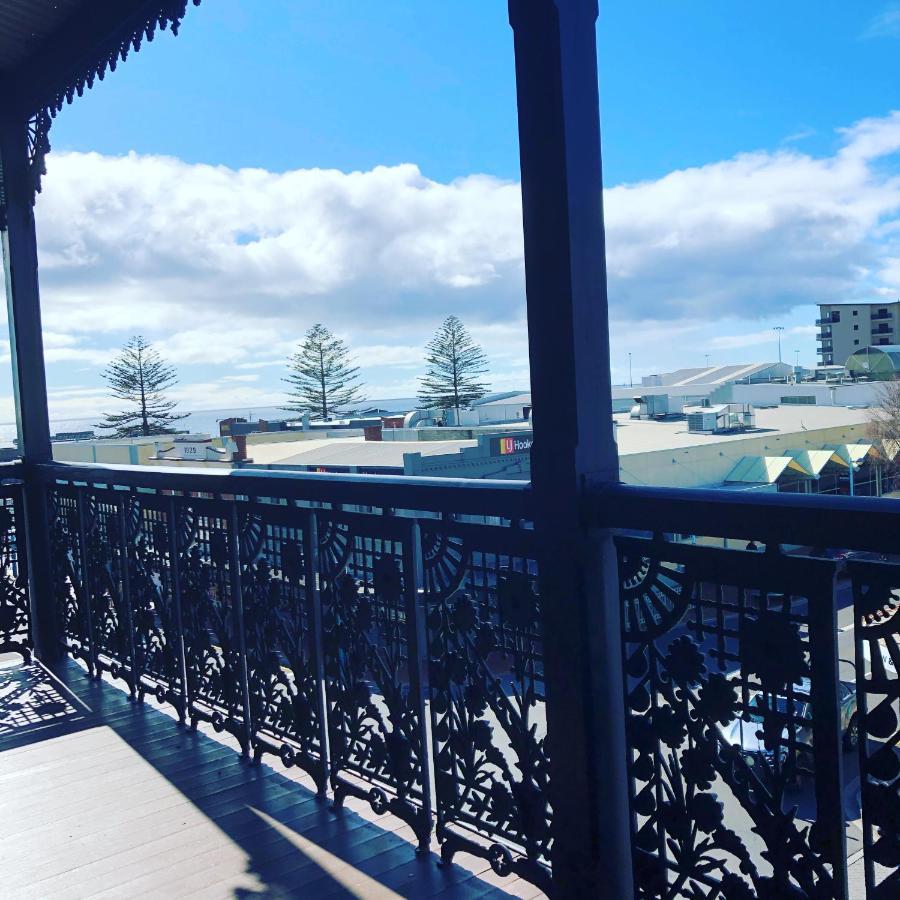 Ikon Hotel Burnie Exterior foto